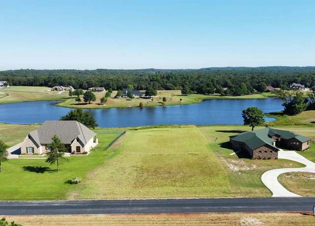 Property at 23500 Champion Dr, Lindale, TX 75771