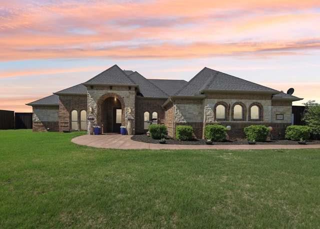 Property at 15110 Rutledge Ln, Talty, TX 75126, 4 beds, 3 baths