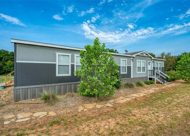 Property at 465 Hidden Holw, Gainesville, TX 76240, 4 beds, 2 baths