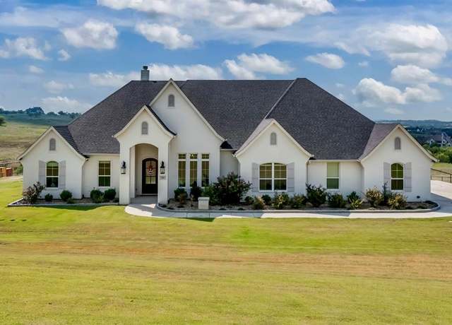 Property at 153 Overlook Dr, Aledo, TX 76008, 4 beds, 3.5 baths