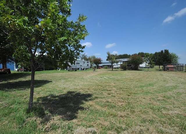 Property at 806 N Fm 1752, Savoy, TX 75479, 3 beds, 2 baths