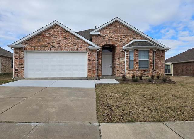 Property at 945 Zachary Dr, Arlington, TX 76002, 3 beds, 2 baths