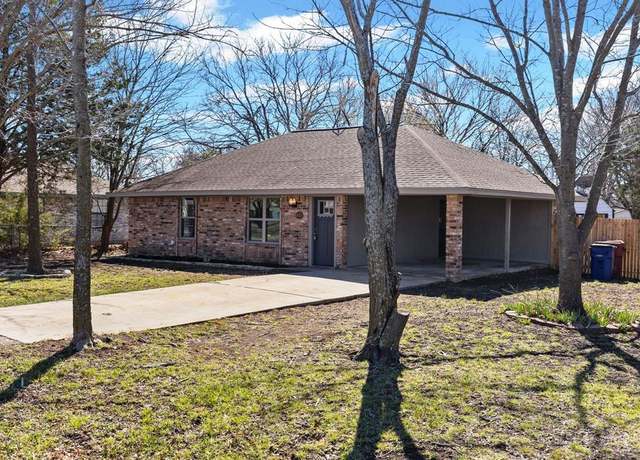 Property at 403 E Hunt St, Leonard, TX 75452, 2 beds, 1 bath
