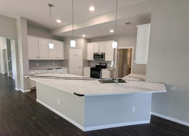 Property at 12393 Hawk Creek Dr, Frisco, TX 75033, 4 beds, 2.5 baths