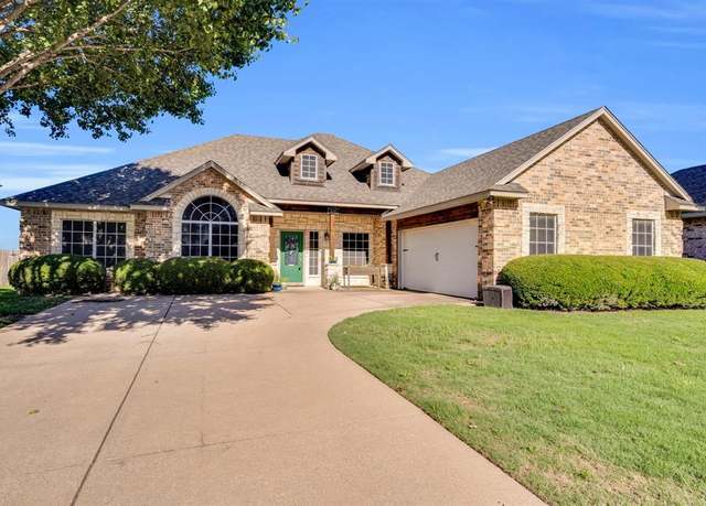 Property at 114 Winters Edge Dr, Red Oak, TX 75154, 4 beds, 2.5 baths