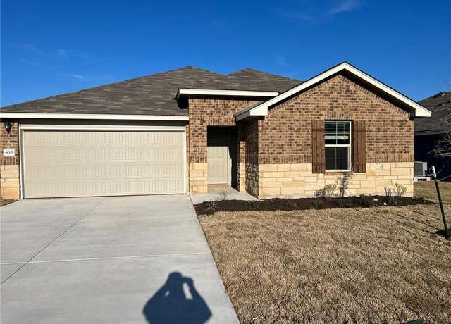 Property at 12528 Tarres Ct, Lorena, TX 76655, 4 beds, 2 baths