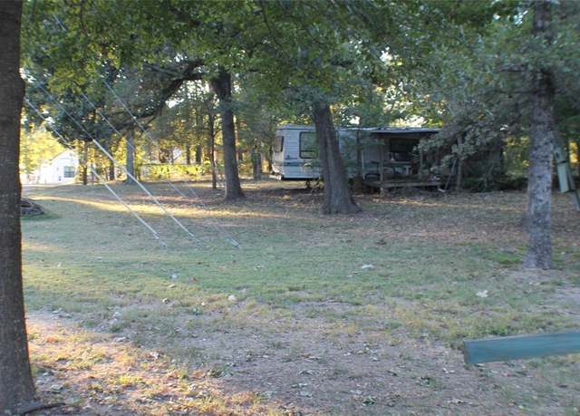 Property at 111 Daniel Dr, Mabank, TX 75156