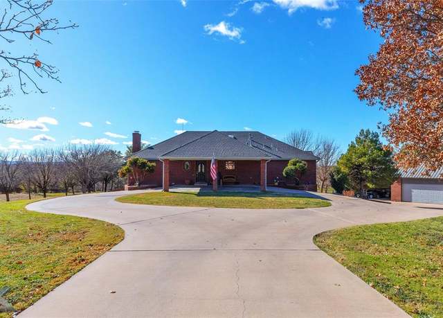 Property at 4776 Catclaw Dr, Abilene, TX 79606, 3 beds, 2.5 baths