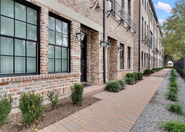 Property at 4108 Runyon Rd, Addison, TX 75001, 2 beds, 2.5 baths