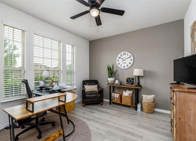 Property at 1109 Holly St, Anna, TX 75409, 4 beds, 3 baths