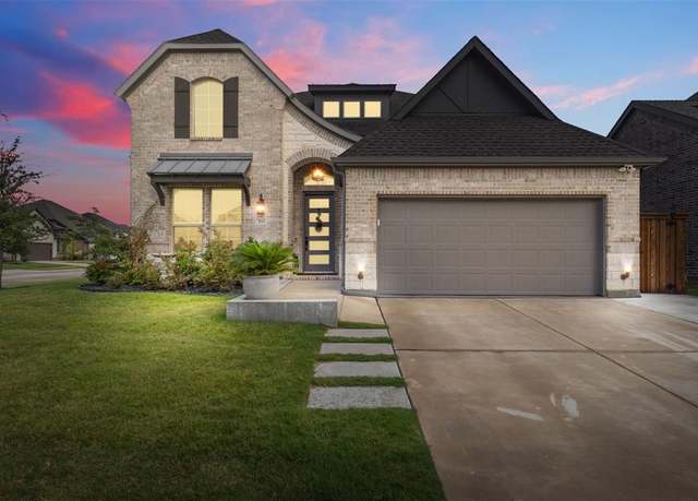 Property at 533 Remington Rd, Celina, TX 75009, 5 beds, 3.5 baths