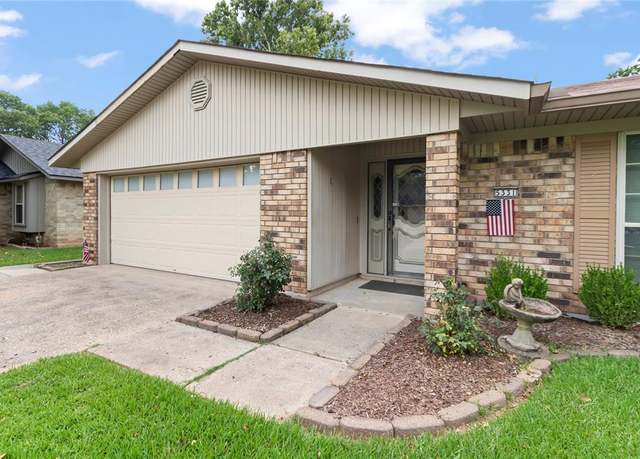 Property at 5331 Hollyhock Ln, Bossier City, LA 71112, 3 beds, 2 baths