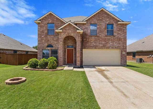 Property at 5650 Lincolnwood Dr, Prosper, TX 75078, 4 beds, 2.5 baths