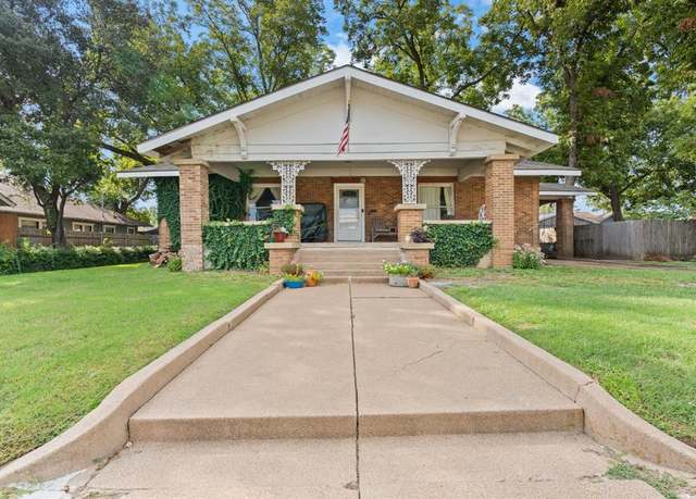 Property at 225 Featherston St, Cleburne, TX 76033, 3 beds, 1 bath