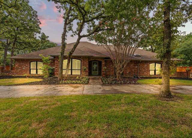 Property at 5612 Quail Ln, Arlington, TX 76016, 5 beds, 4 baths