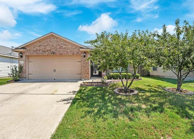 Property at 10009 Silent Hollow Dr, Fort Worth, TX 76140, 3 beds, 2 baths