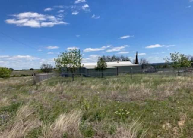 Property at 200 County Road 271, Comanche, TX 76442, 3 beds, 2 baths