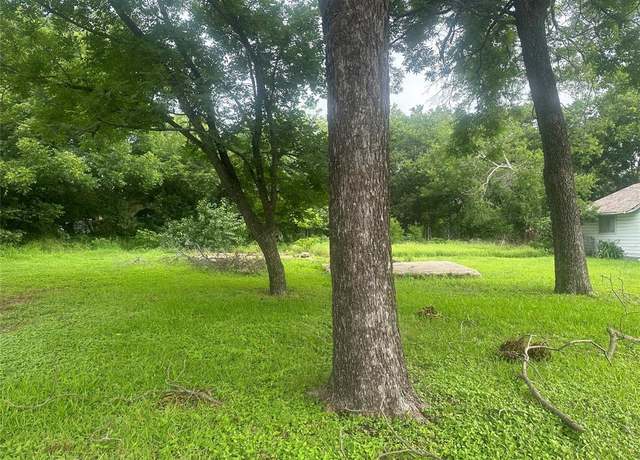 Property at 1712 W 13th Ave, Corsicana, TX 75110
