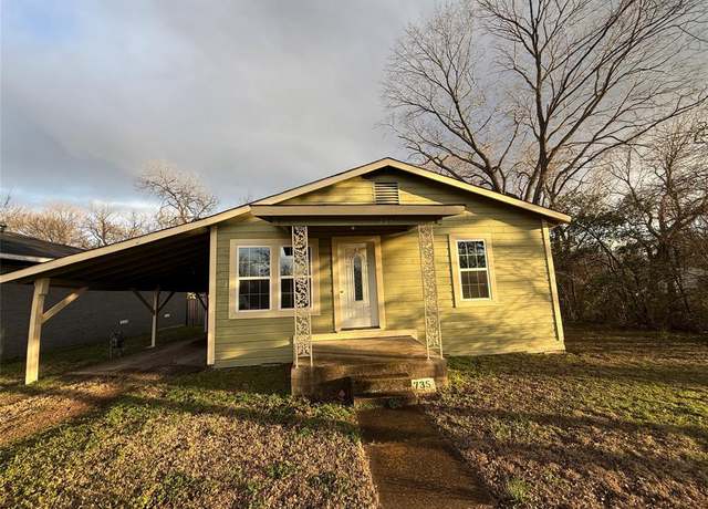 Property at 735 W 9th Ave, Corsicana, TX 75110, 2 beds, 1 bath