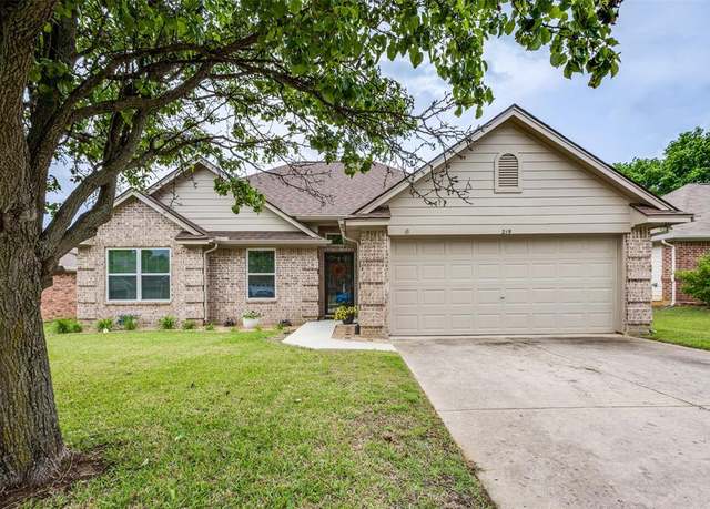 Property at 219 Quail Run, Aubrey, TX 76227, 3 beds, 2 baths