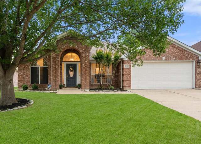Property at 1132 Deer Valley Ln, Arlington, TX 76001, 4 beds, 2 baths