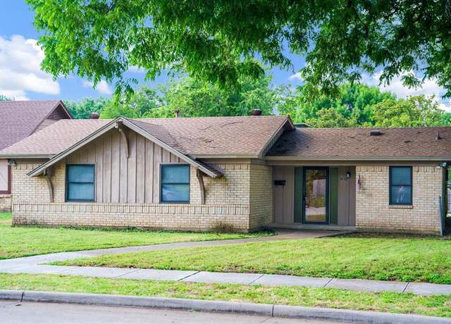 Property at 1420 Linden Dr, Plano, TX 75075, 3 beds, 2 baths