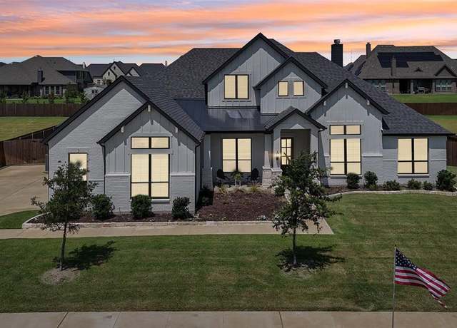 Property at 4629 Wildflower Way, Midlothian, TX 76065, 4 beds, 3 baths