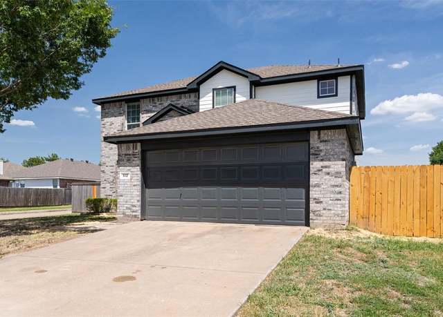 Property at 512 Waterford St, Farmersville, TX 75442, 4 beds, 2.5 baths