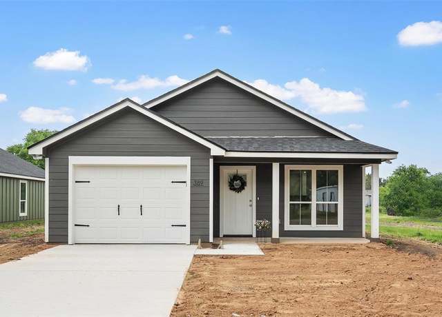 Property at 389 E Burleson St, Mart, TX 76664, 3 beds, 2 baths