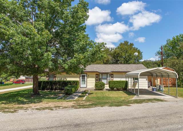 Property at 6920 Emerald Dr, Brownwood, TX 76801, 2 beds, 1.5 baths
