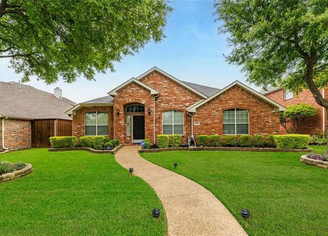 Property at 12567 Daimler Dr, Frisco, TX 75033, 4 beds, 2.5 baths