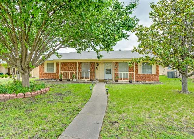 Property at 2014 Powderhorn Dr, Garland, TX 75044, 3 beds, 2 baths