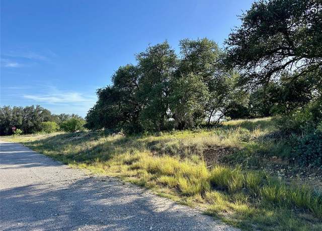 Property at 825 Sextant Cir, Brownwood, TX 76801