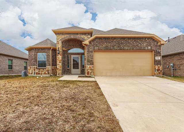 Property at 616 Sycamore Dr, Greenville, TX 75402, 3 beds, 2 baths