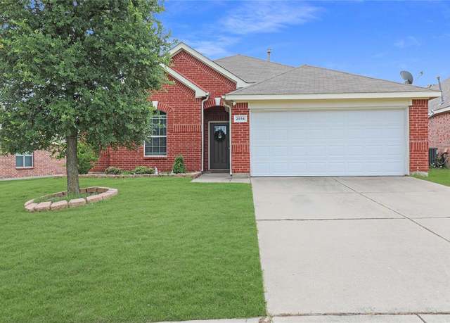 Property at 2814 Saddlebred Trl, Celina, TX 75009, 4 beds, 2 baths