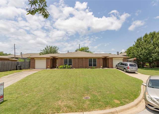 Property at 4509 and 4513 Anchor Ct, Fort Worth, TX 76135, 6 beds, 2 baths