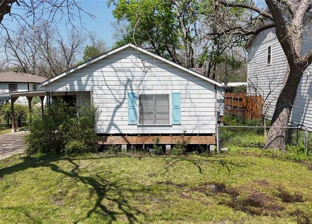 Property at 903 E 10th St, Bonham, TX 75418, 3 beds, 1 bath