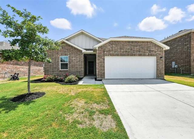 Property at 13212 Ridings Dr, Fort Worth, TX 76052, 4 beds, 2 baths