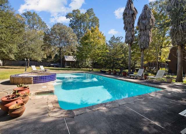 Property at 1409 Bending Brook Cir, Lufkin, TX 75904, 5 beds, 4 baths