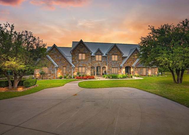 Property at 8970 Burnett Rd, Justin, TX 76247, 6 beds, 5.5 baths
