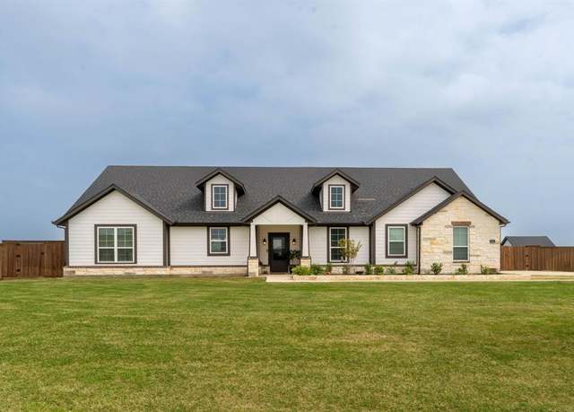 Property at 2315 Willow Wood Trl, Oak Ridge, TX 75161, 4 beds, 2 baths