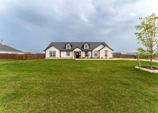 Property at 2315 Willow Wood Trl, Oak Ridge, TX 75161, 4 beds, 2 baths