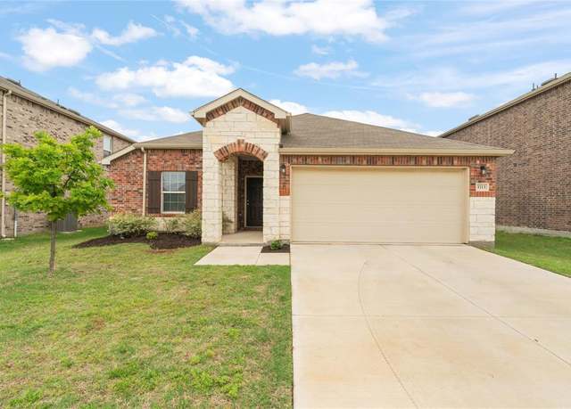 Property at 1113 Trace Dr, Aubrey, TX 76227, 3 beds, 2 baths