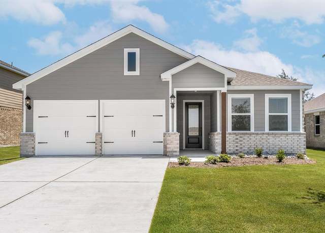 Property at 1000 Cedar St, Hutchins, TX 75141, 3 beds, 2 baths