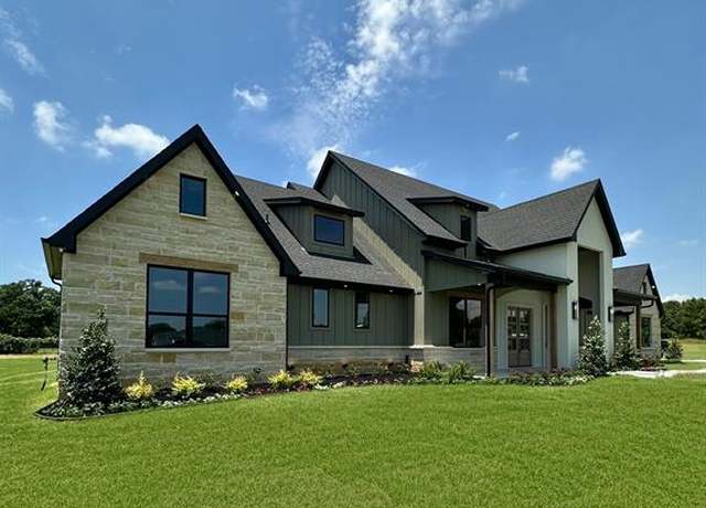 Property at 5808 Grey Wolf Ct, Fort Worth, TX 76140, 4 beds, 5.5 baths