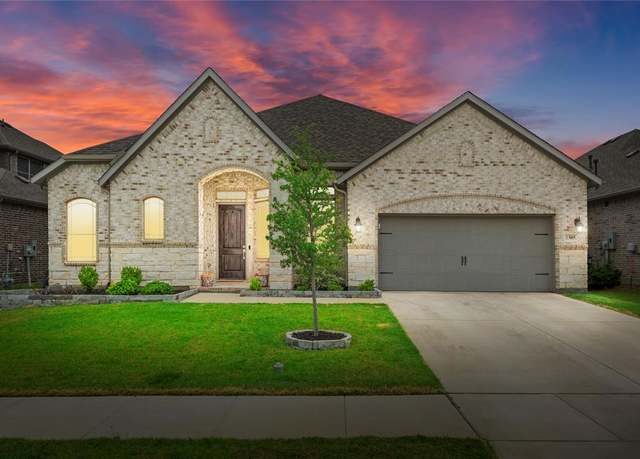 Property at 1305 Tucker Ln, Kennedale, TX 76060, 4 beds, 3 baths