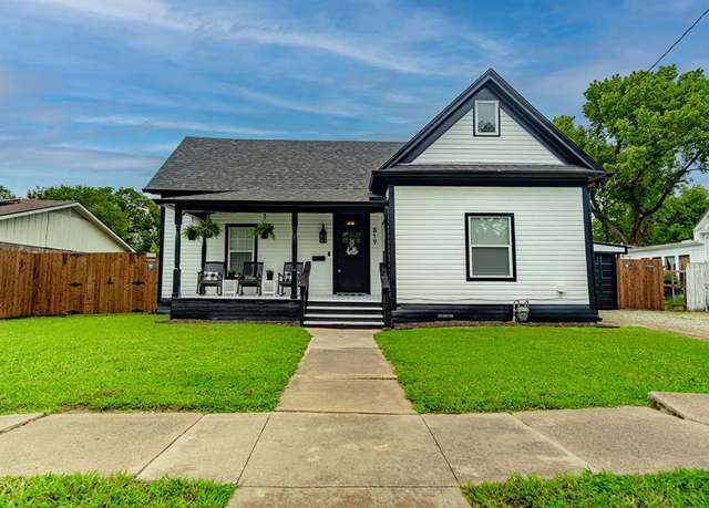 Property at 819 Beech St, Bonham, TX 75418, 3 beds, 2.5 baths