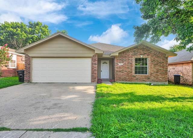 Property at 1724 Lincolnshire Way, Fort Worth, TX 76134, 3 beds, 2 baths