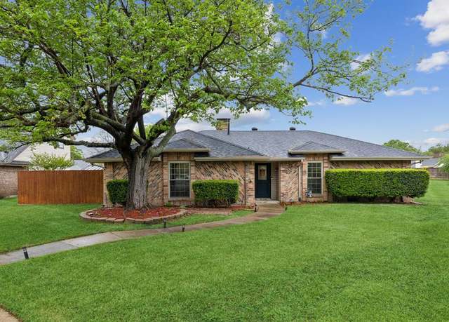 Property at 1102 Meadow Cir, Richardson, TX 75081, 3 beds, 2 baths
