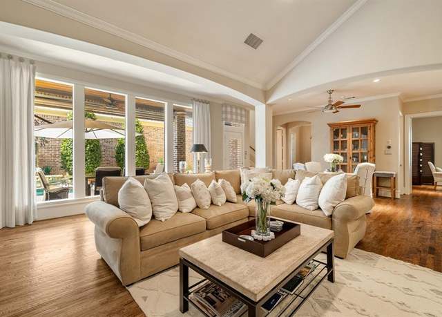 Property at 5659 Miramar Dr, Frisco, TX 75034, 4 beds, 3.5 baths